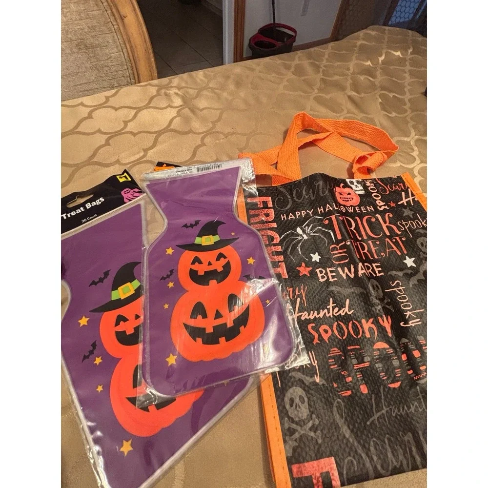 Halloween Party Favors Large Lot : Trick or Treat, Bags Sign Masks Accessories